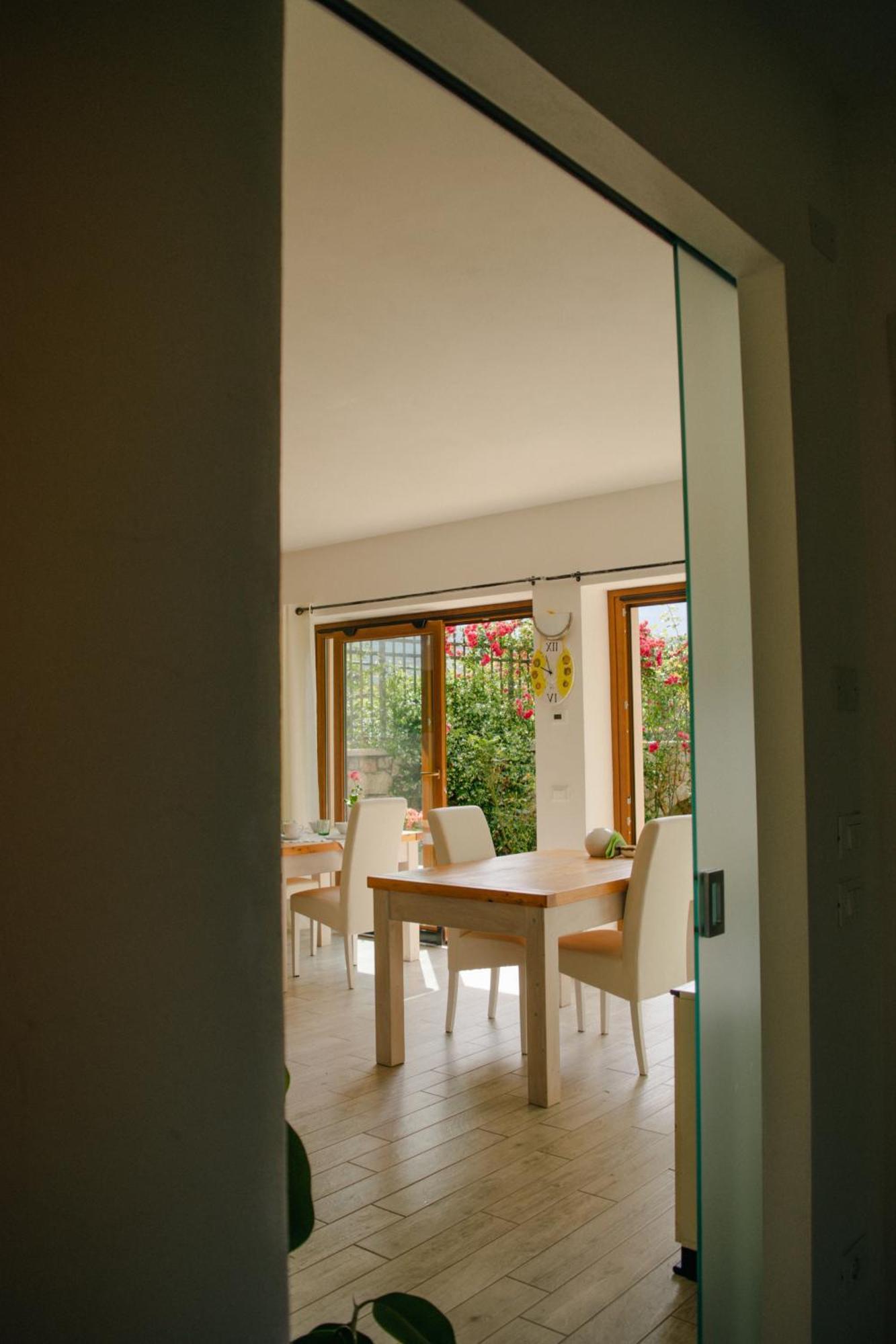 Rama Relais Bed & Breakfast Caprino Veronese Bagian luar foto