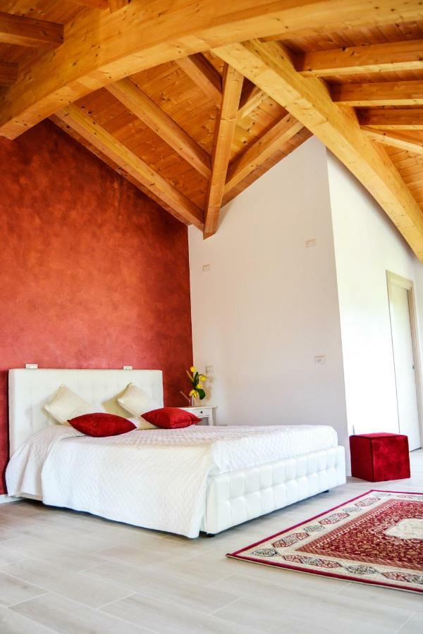 Rama Relais Bed & Breakfast Caprino Veronese Bagian luar foto